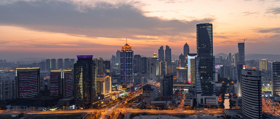 适合自住的房子值得投资吗,专家解读目前适合买房子吗