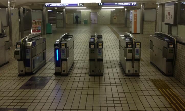 上海地铁2号线延伸到上海东站,上海地铁11号线上海西站