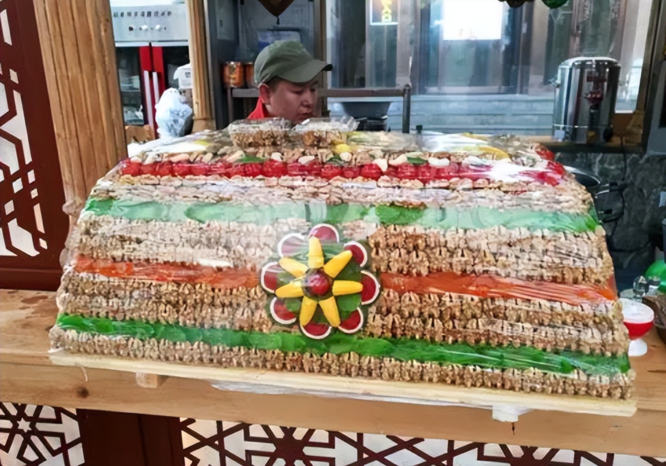 天价切糕为何消失的无影无踪,天价切糕所反映的社会现象