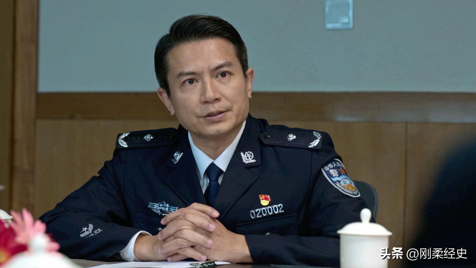 狂飙经不起推敲,狂飙不能看吗