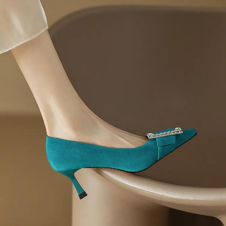 金属方扣软皮时尚百搭高跟鞋,精致大方高跟鞋