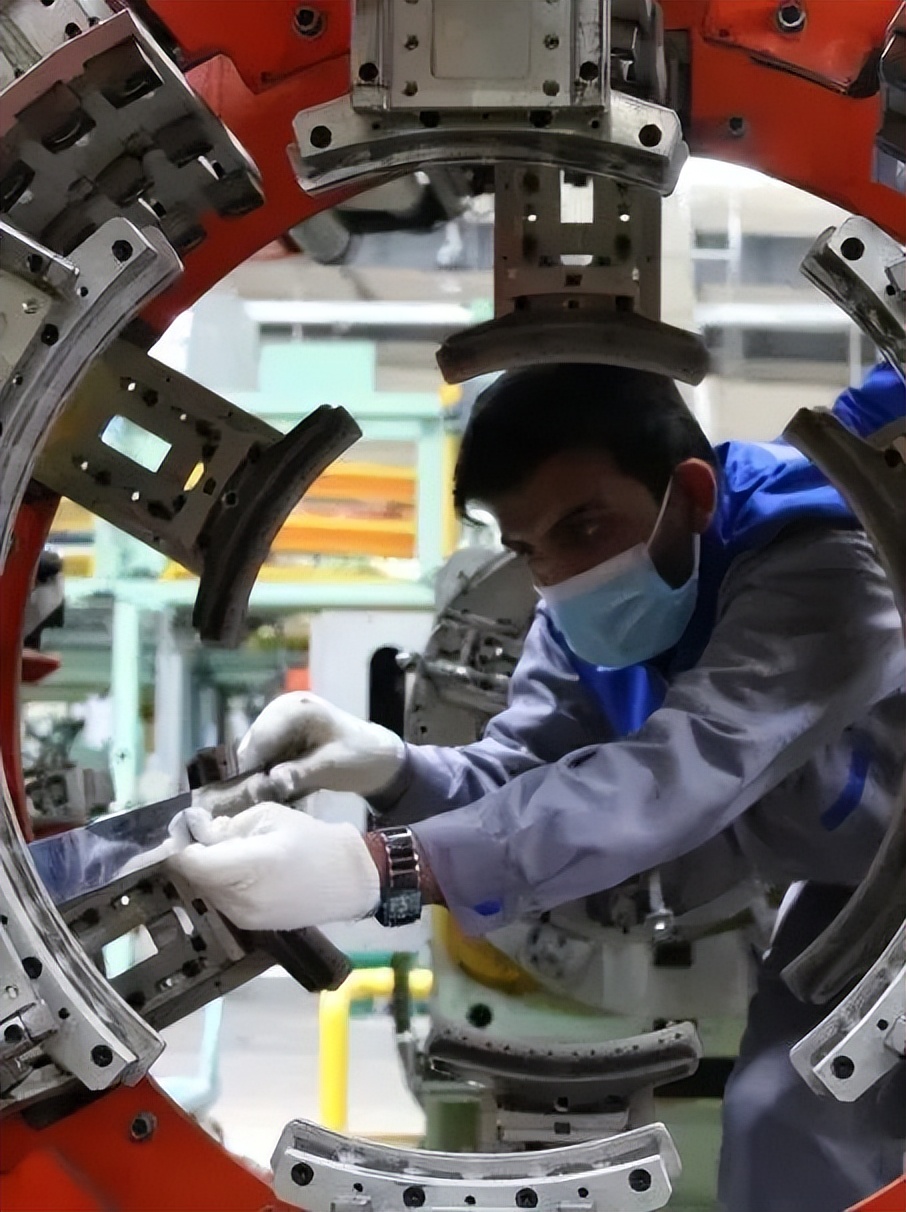 鍙戝睍杞儙,娴┈杞儙娴峰鐢熶骇鍩哄湴