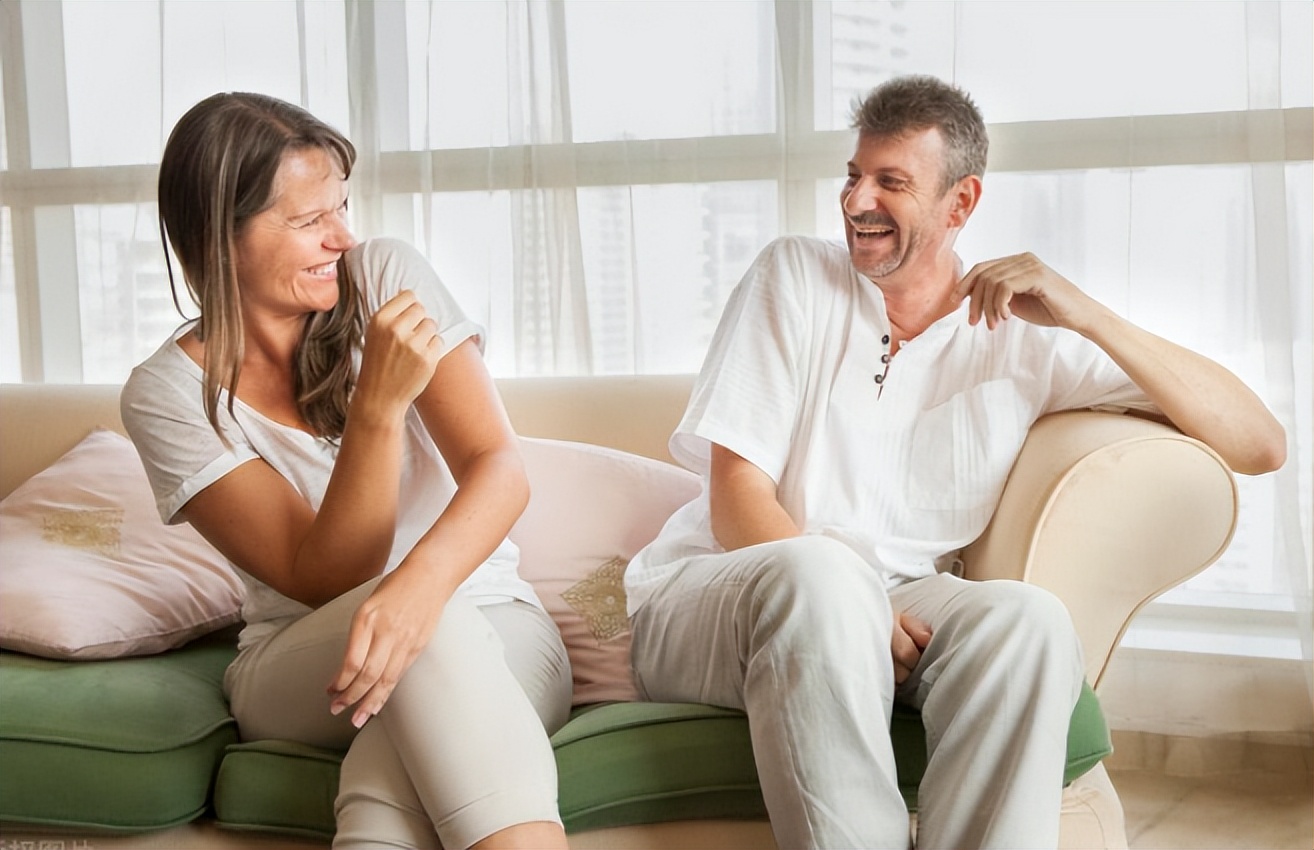 中年女性进行夫妻生活还有这些烦恼，医生：都是因为荷尔蒙