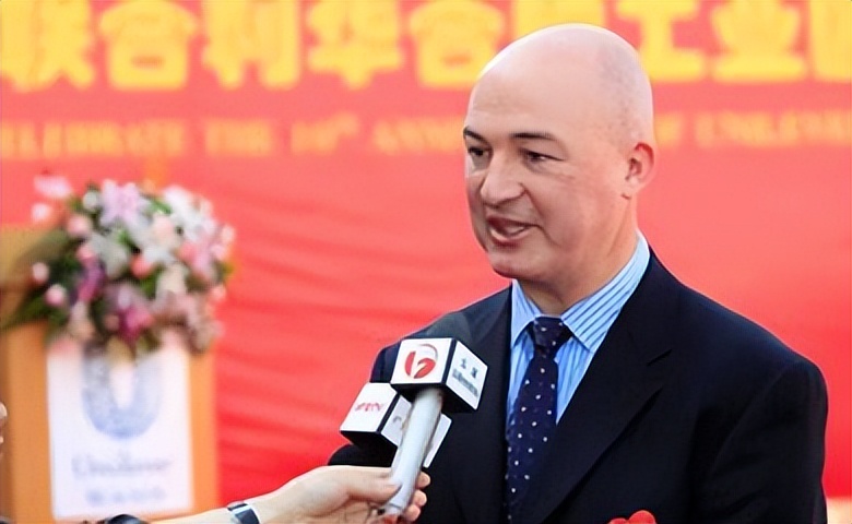 靠伪装赚钱,伪装国货年入300亿