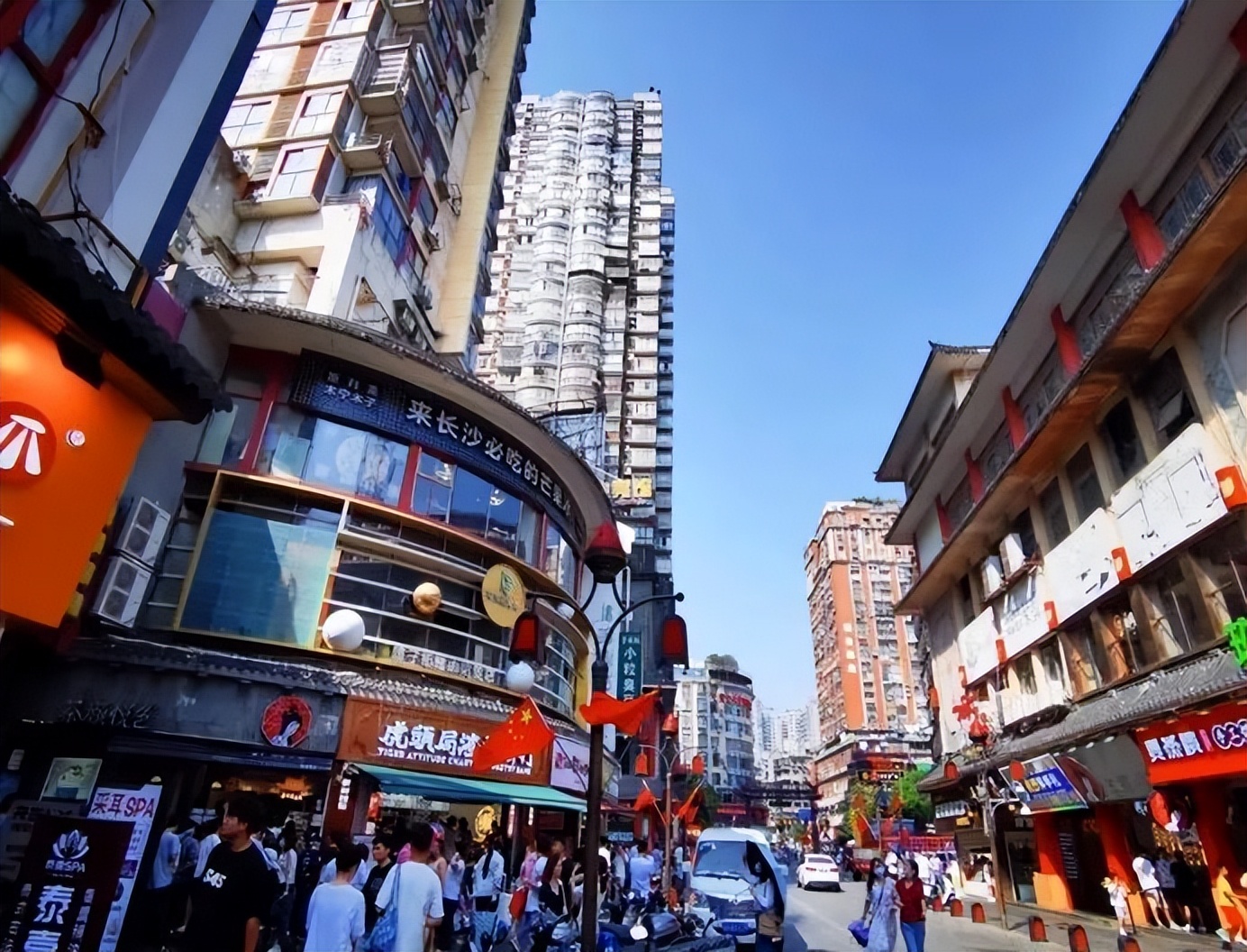 五一消费恢复火爆,五一消费数据超预期