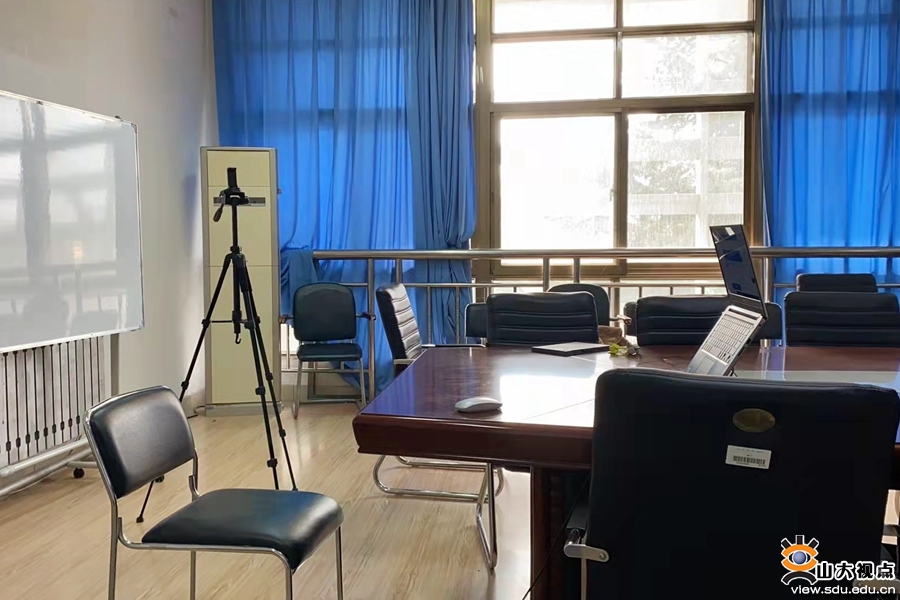 齐心协力战疫情凝聚青春正能量,同心战疫点滴温暖