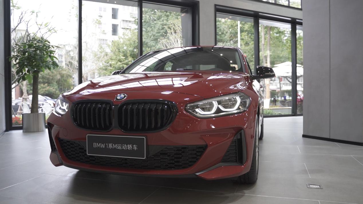 别拿入门不当宝马，养一台宝马1系多少钱？网友：诚不欺我？