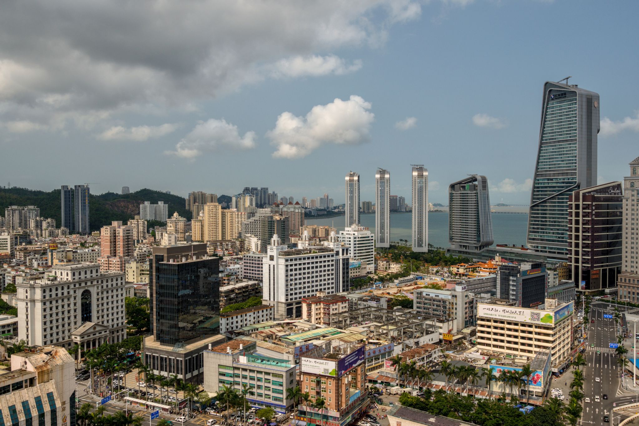 越南人偷渡广西最新事件,越南人为什么偷渡来中国