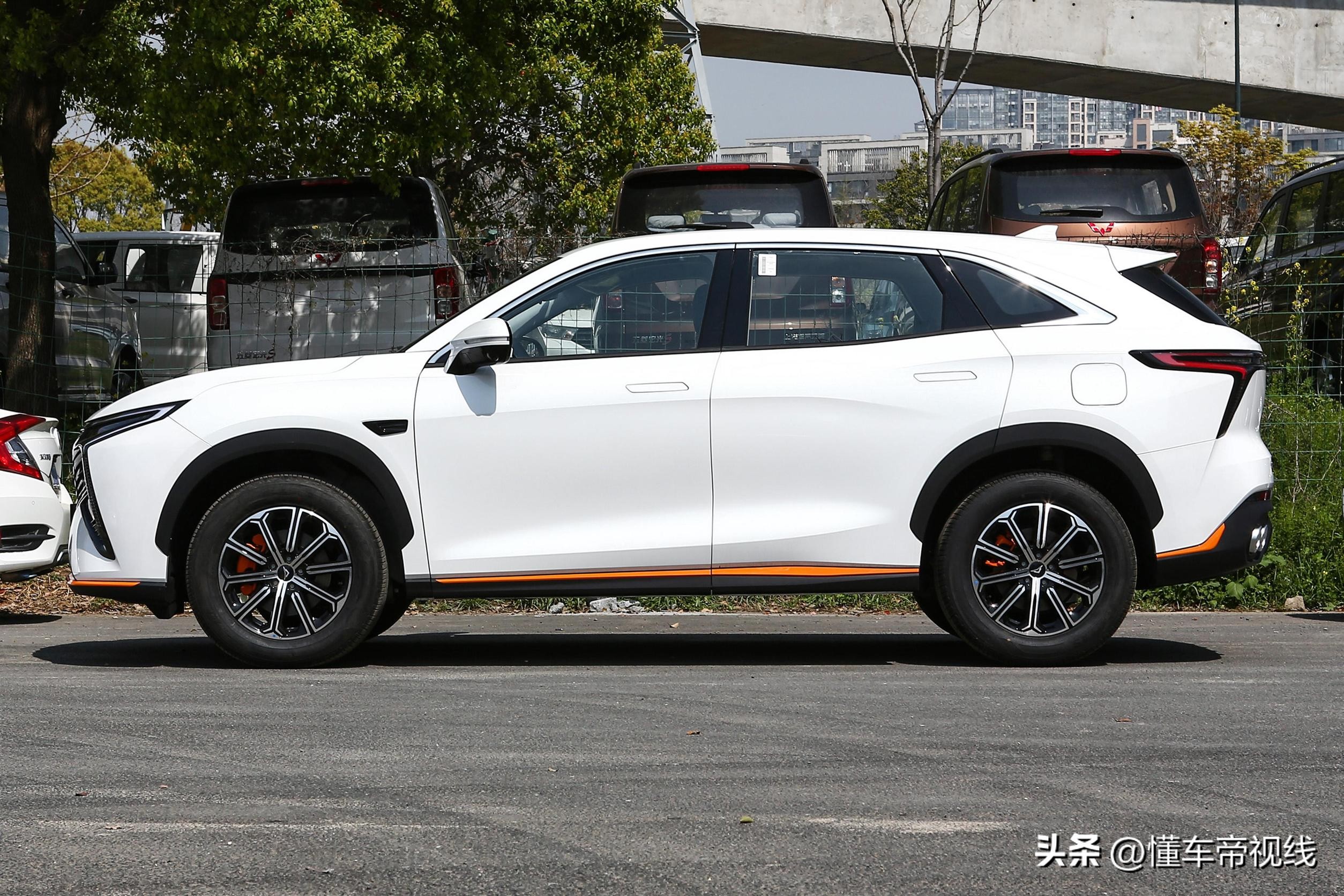 凯翼昆仑300说车,凯翼昆仑300天际版试驾