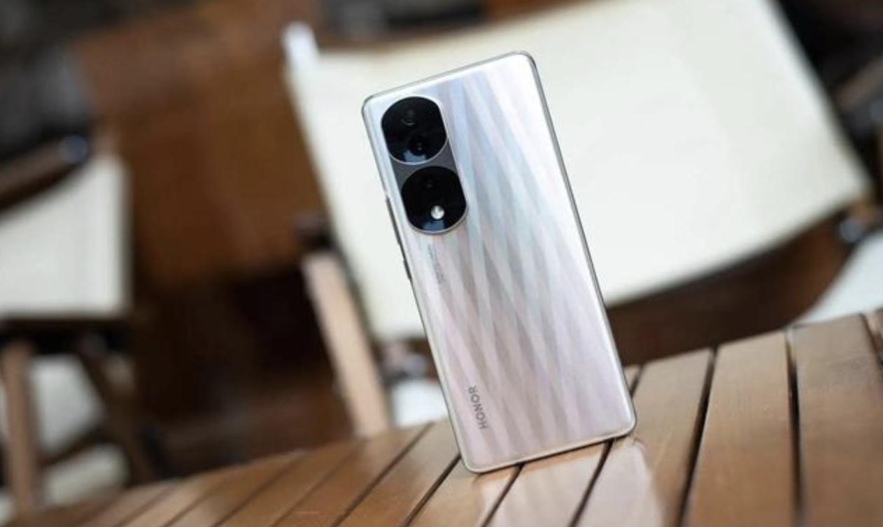 华为nova11pro跟荣耀90pro谁好,荣耀90pro跟华为nova11pro哪个好