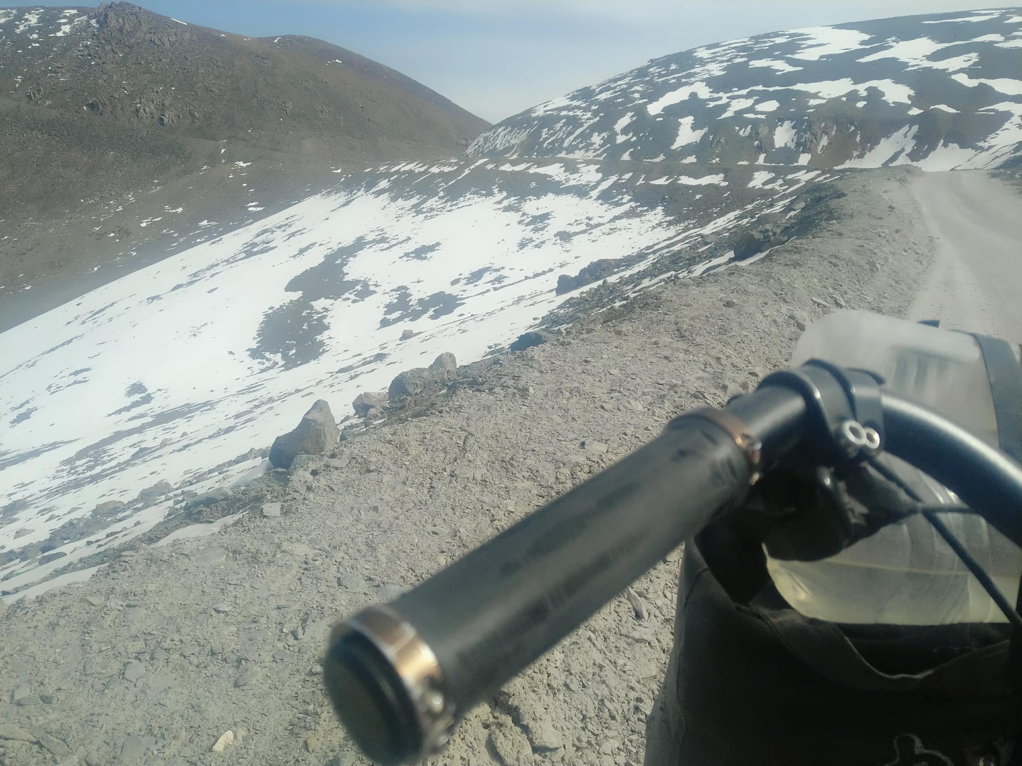 从甘肃翻越祁连山到青海,从肃北到青海沿途风景