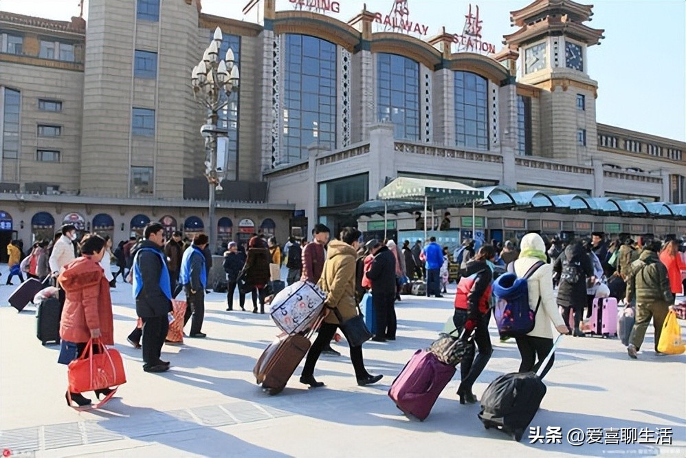 回乡下炫富,回村的假土豪