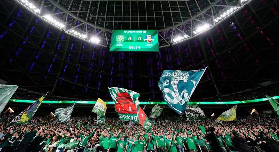 回来的山呼海啸，消失的胸前广告