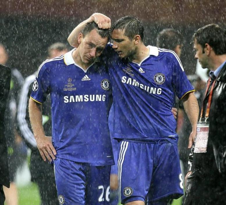 大雨中的足球比赛名场面,大雨足球比赛解说