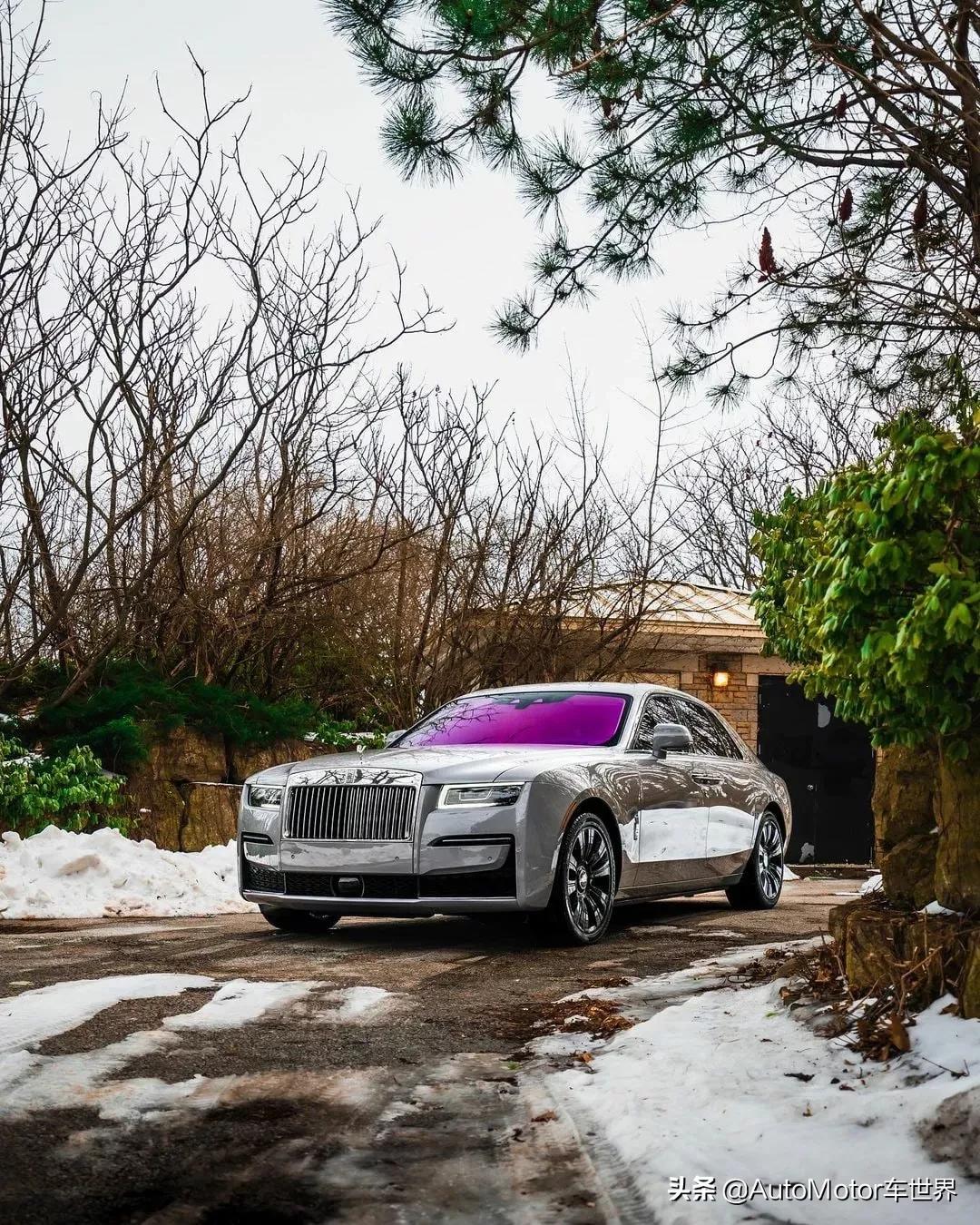 劳斯莱斯古思特内饰,劳斯莱斯古思特白色