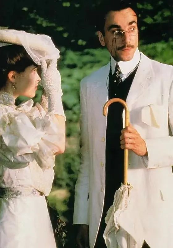 看得见风景的房间体现的浪漫主义,看得见好看风景的房间氛围