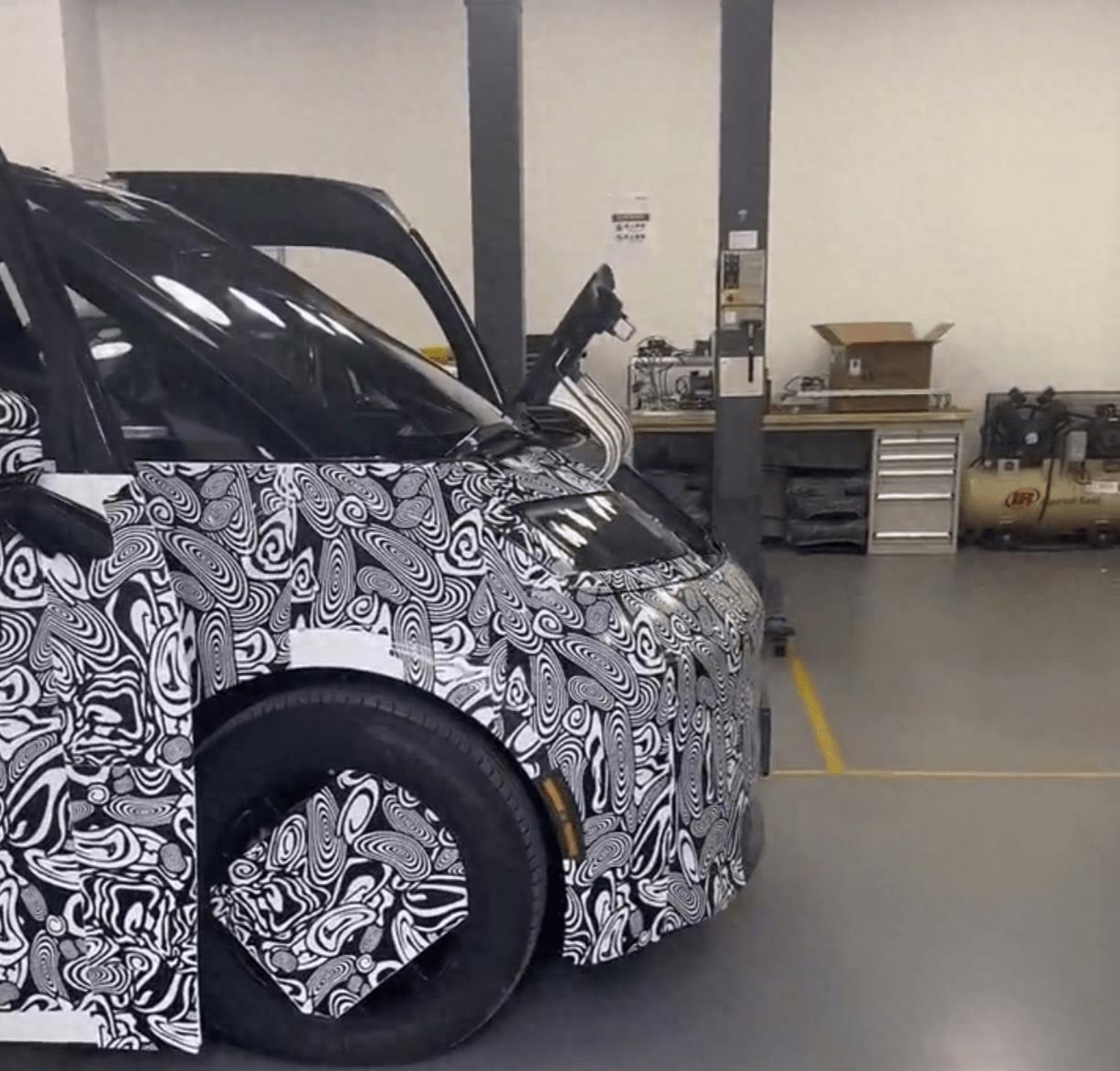 豪华MPV大战：四款霸气“*弹子**头”PK，看看谁能成为最强王者！