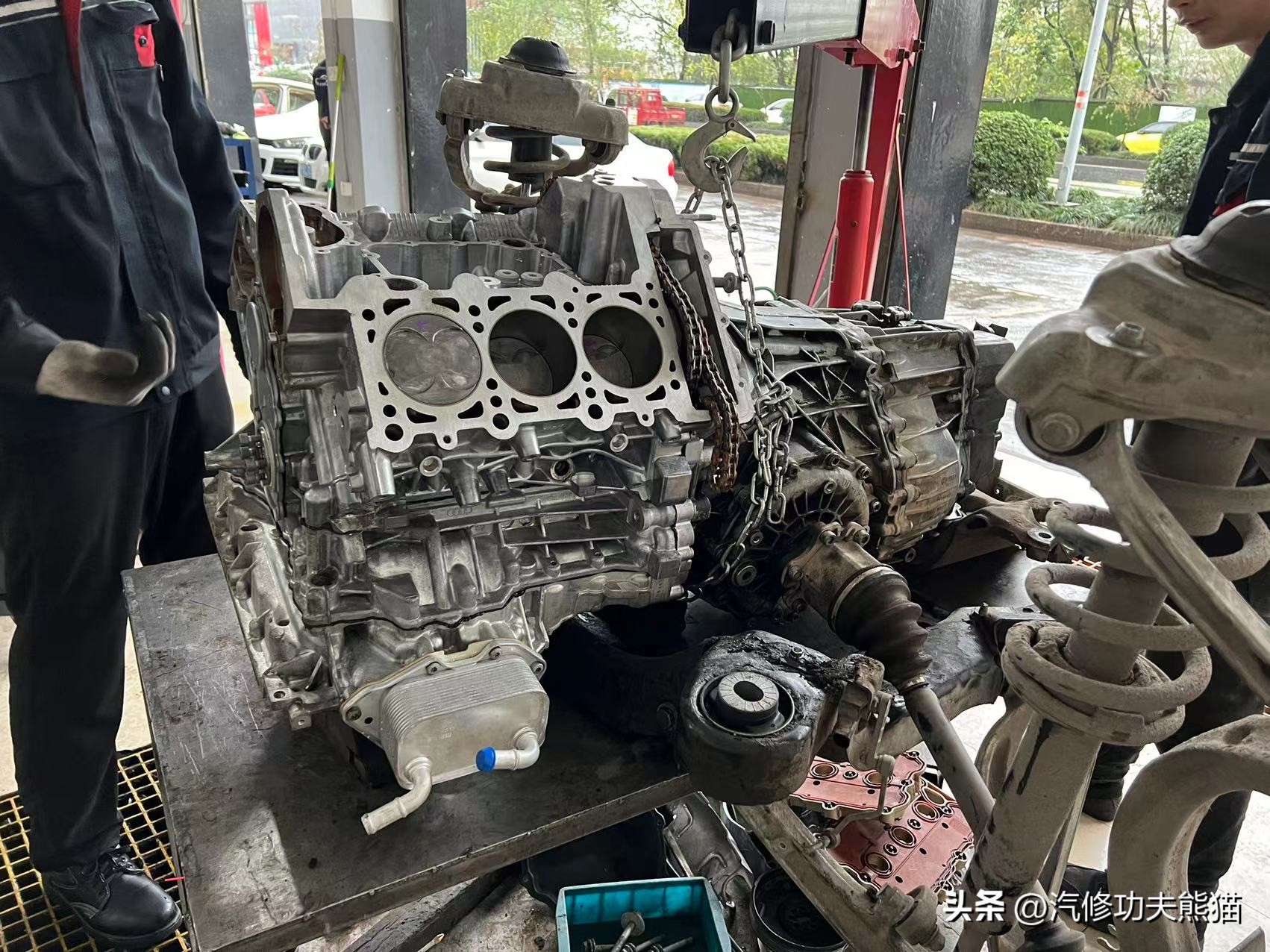翻新60年前的奥迪,老车翻新奥迪a6发动机