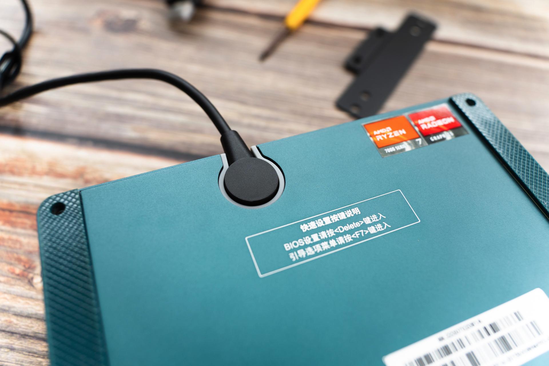 amd锐龙77840hs迷你主机拆解,amd7840h迷你主机显卡测评