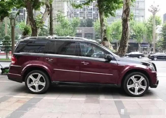 车标像法拉利的车有哪些,法拉利和保时捷车标的马