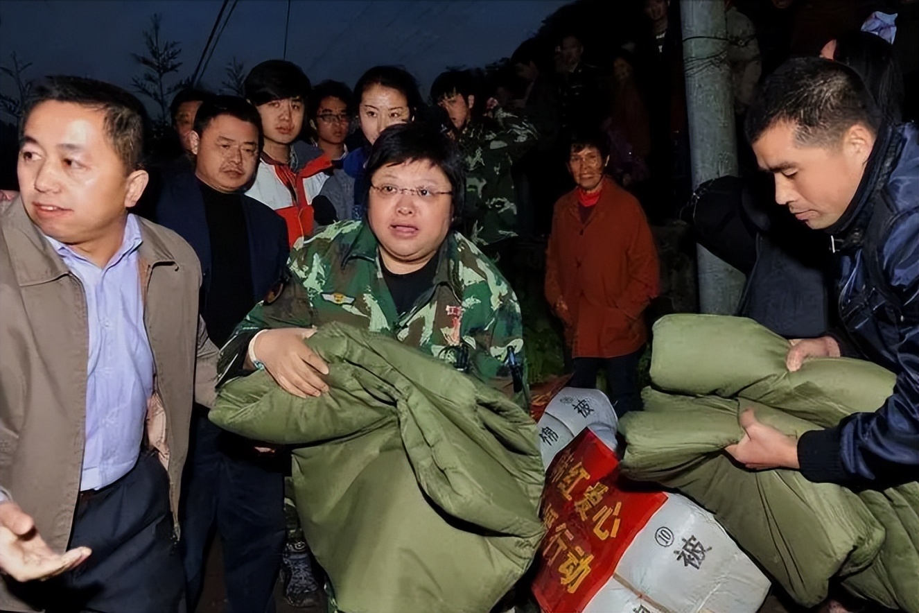 韩红慈善基金会举报后调查结果,韩红被举报捐款名单