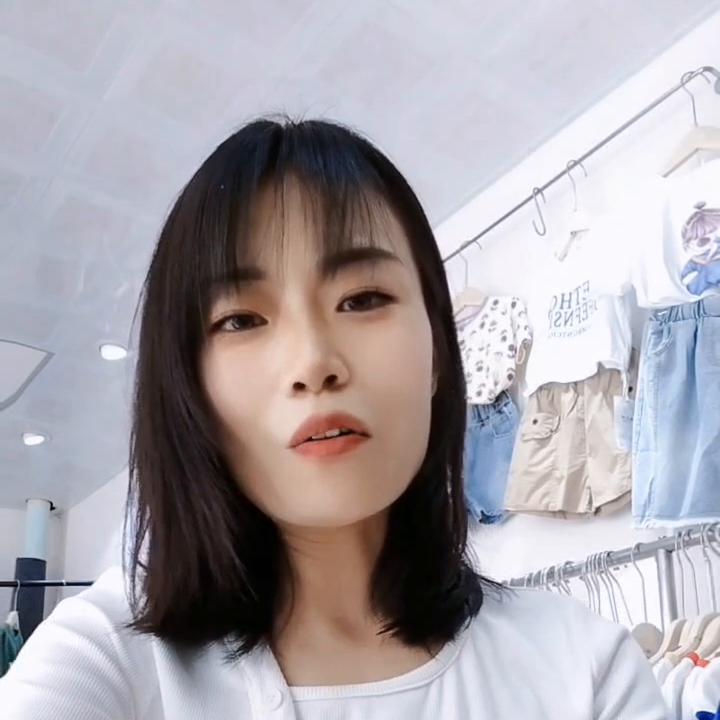 开童装店的我真诚的告白:感恩有你们我的可爱顾客们,谢谢...