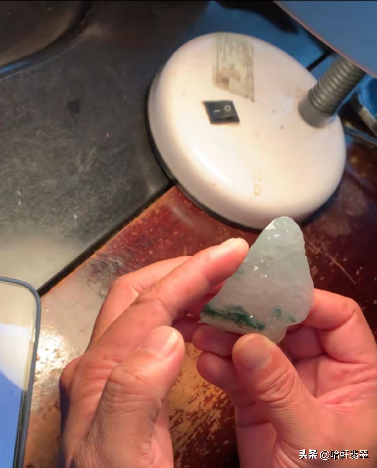 翡翠能做茶宠,可以当摆件的花卉