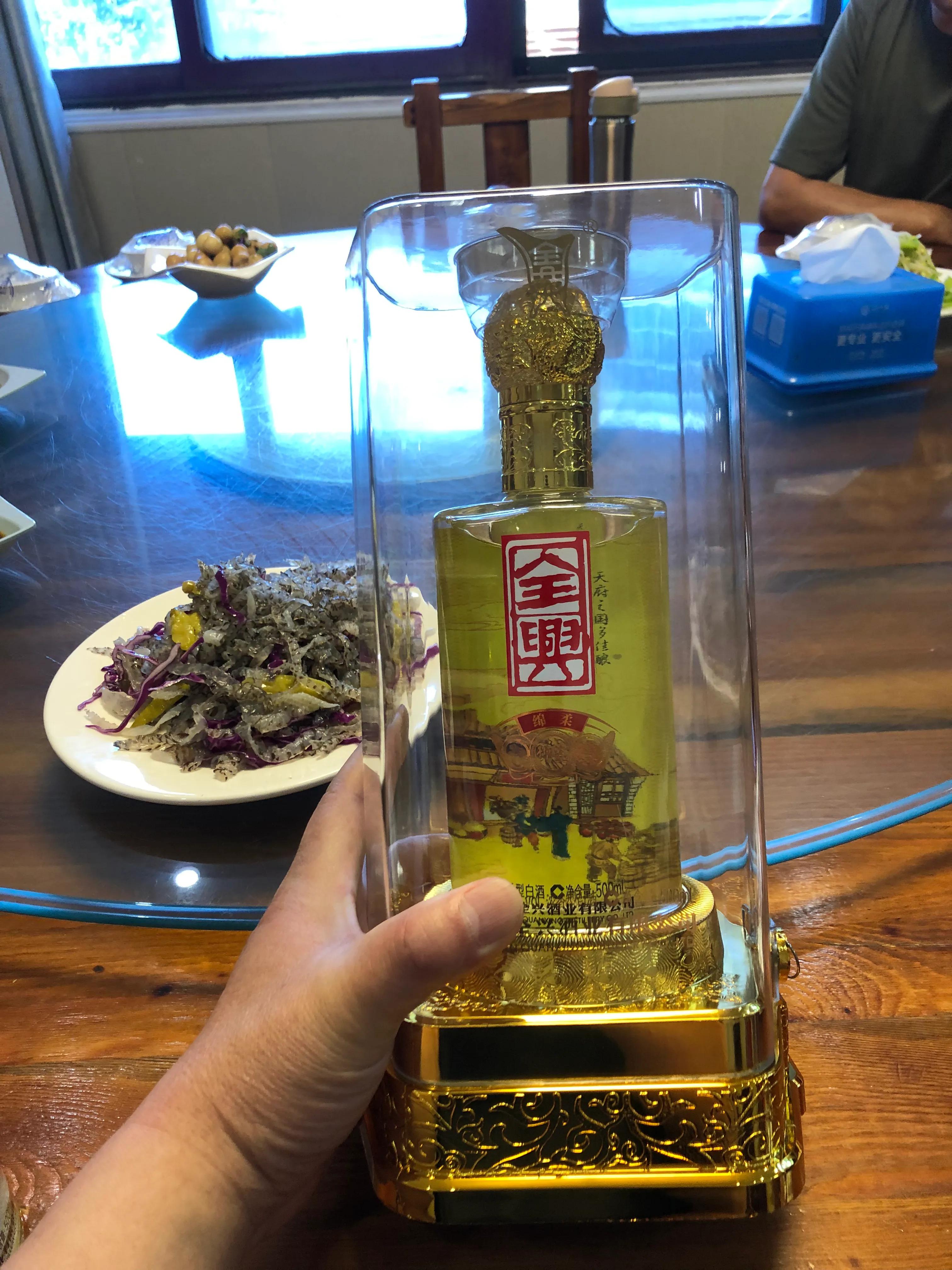 全兴大曲和全兴酒哪个好,全兴大曲酒是什么型酒