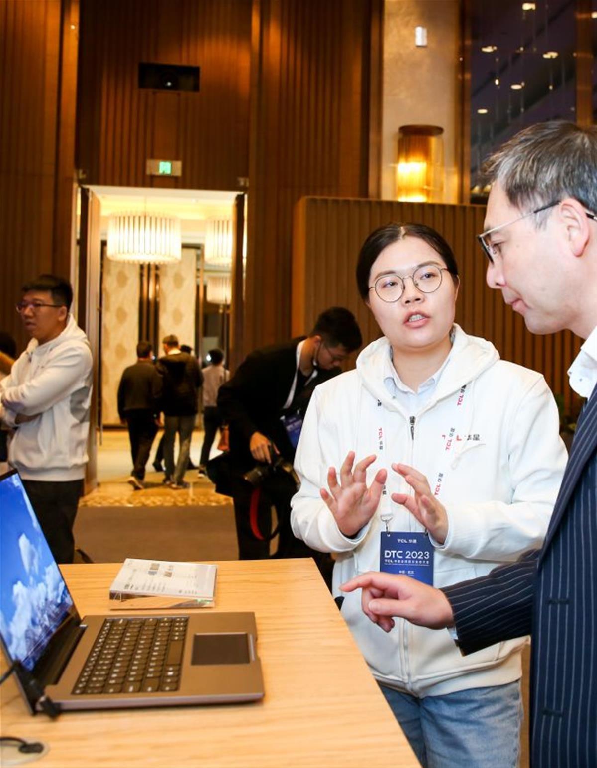 中国显示屏技术2022年取得突破,武汉显示屏全球占比