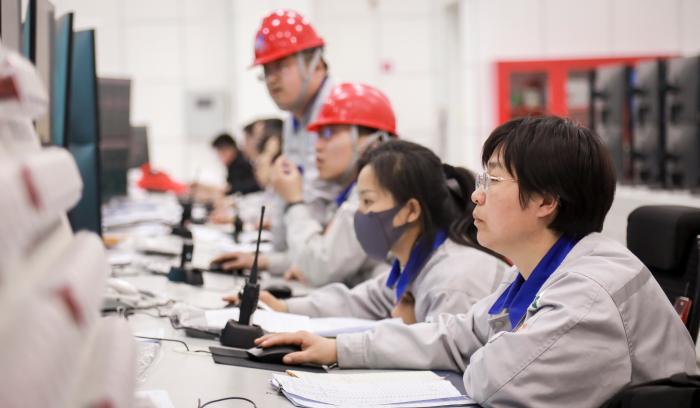 聚力项目攻坚决战决胜四季度,聚力重点突破