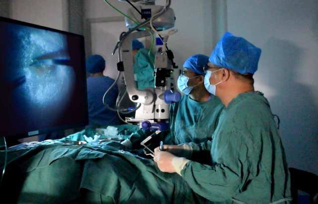 爱尔眼科医院能做眼底手术吗,爱尔眼科白内障手术后续