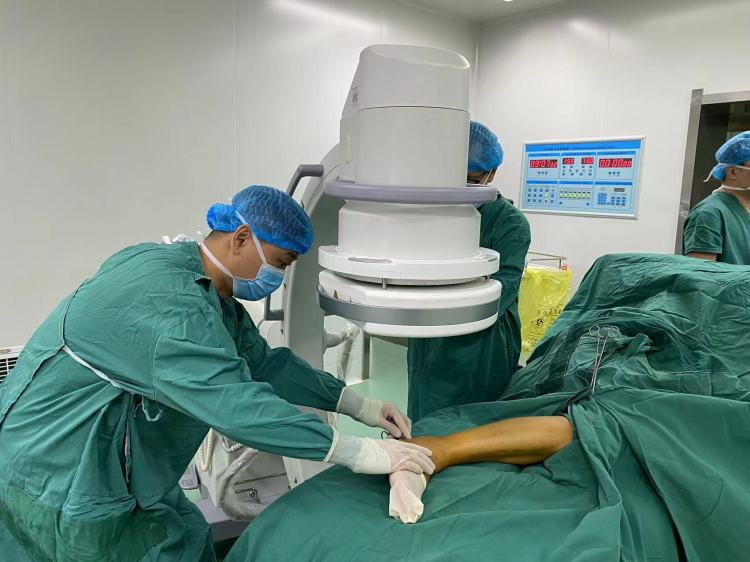 “切开手术”到“微口手术”淄博高新(田氏)骨伤医院诊疗迈向智能化、微创化、精准化