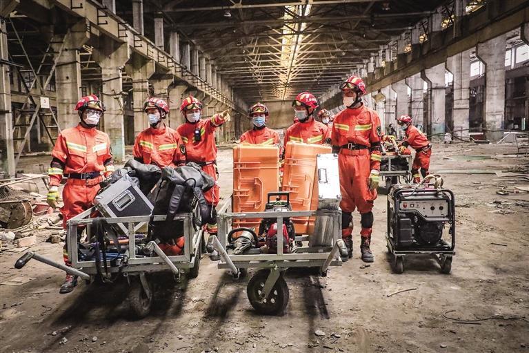 践行训词精神做忠诚消防卫士,践行重要训词精神永葆警察本色