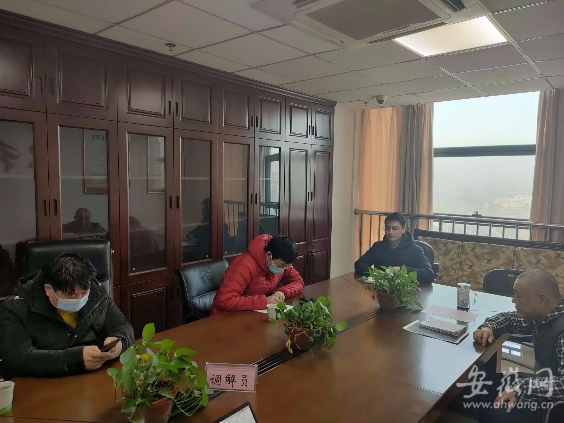 32名工人拿回工资72万,合肥工地上农民工讨薪求助电话