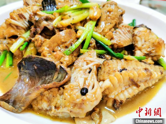 台山清蒸鱼的广东正宗做法,台山鱼怎么做