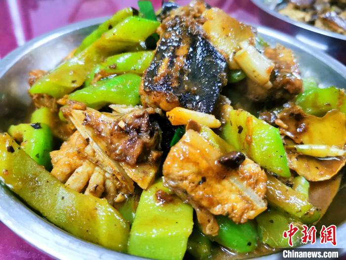 台山清蒸鱼的广东正宗做法,台山鱼怎么做