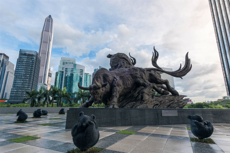 读创诵读,《绽放的簕杜鹃·深圳新诗选》|献诗：面朝世界，读懂深圳的时间简史（作者：李跃）