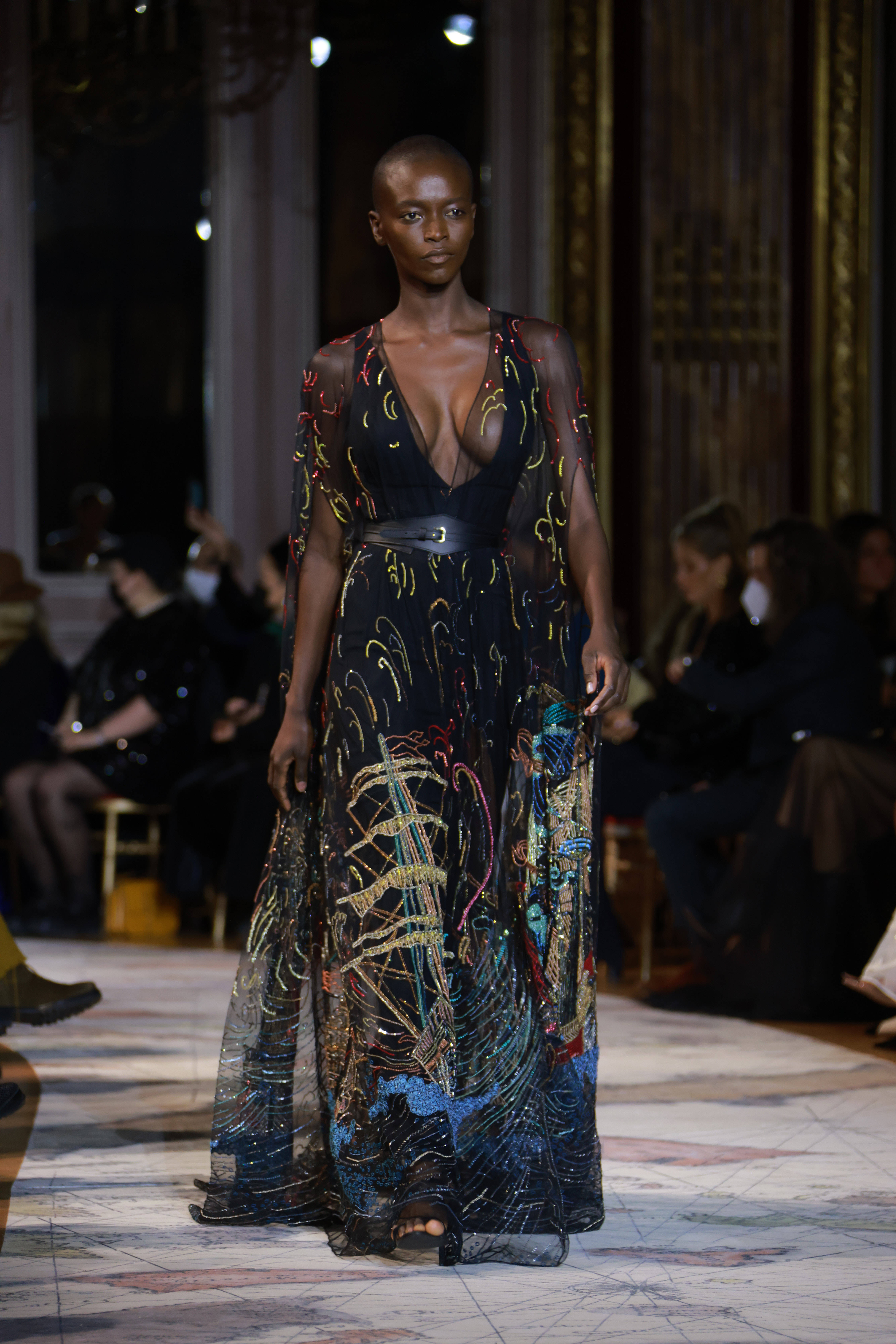 巴黎时装周2024高定,巴黎时装周2022高定