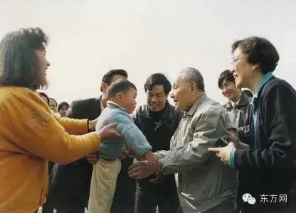 那年今天，*小平邓**骨灰撒入大海！在上海，他讲了哪些话？重温珍贵画面→