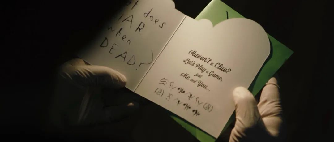 新蝙蝠侠片尾彩蛋小丑,蝙蝠侠谜语人彩蛋