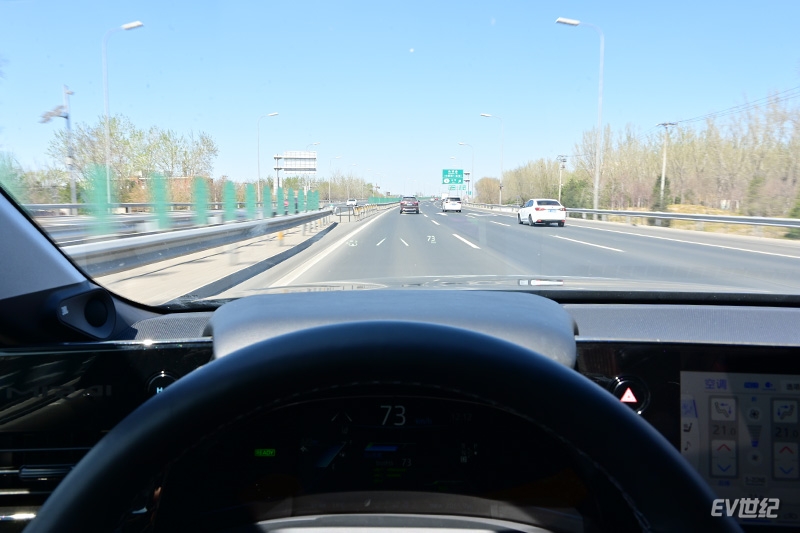 不烧油不充电续航850km,不烧油不用电自动抽水