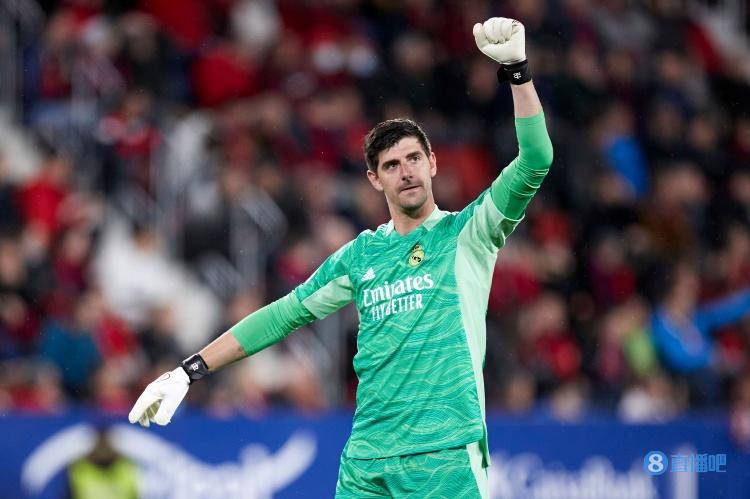 球星年鉴1992：攻击手星味十足，门将位置两大神，谁的成就最高