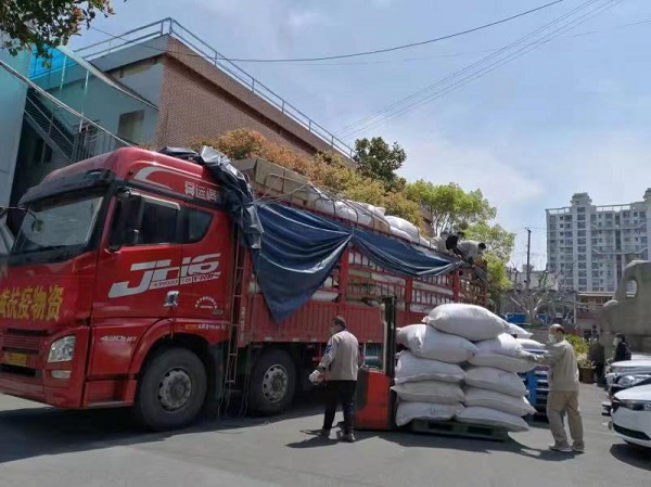 160台煎药机每天19小时开机雷允上中药饮片厂全力生产中药防疫汤药