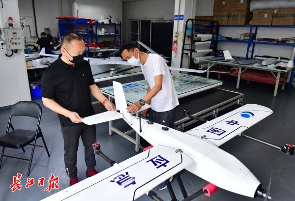 折纸飞机耐撞又飞得远战斗机,折纸飞机号称穿云战机