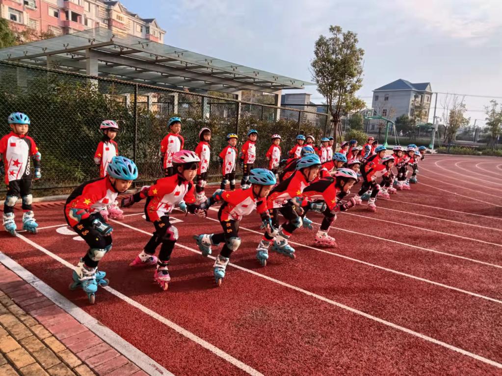 鬼步舞课间操seve,大型课间操鬼步舞