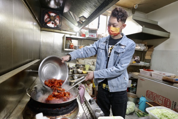 融媒·画像｜烧烤店的“月度账单”