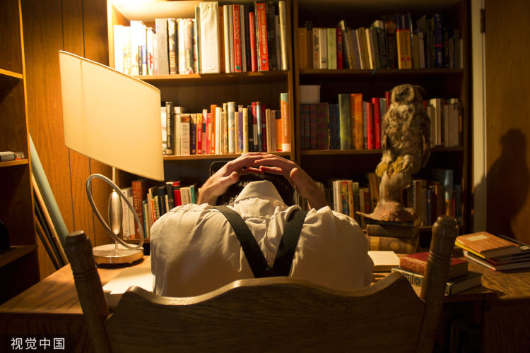 写网文月入一万要多少人看,写网文月入过万到十万不难了吧