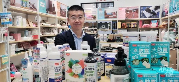 原价300的t恤40元,原价300多的耳环