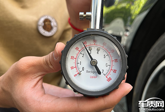 各车型胎压打多少合适,车胎压2.2需要充气吗