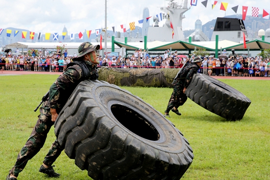 中国人民解放军进驻香港25周年启示录